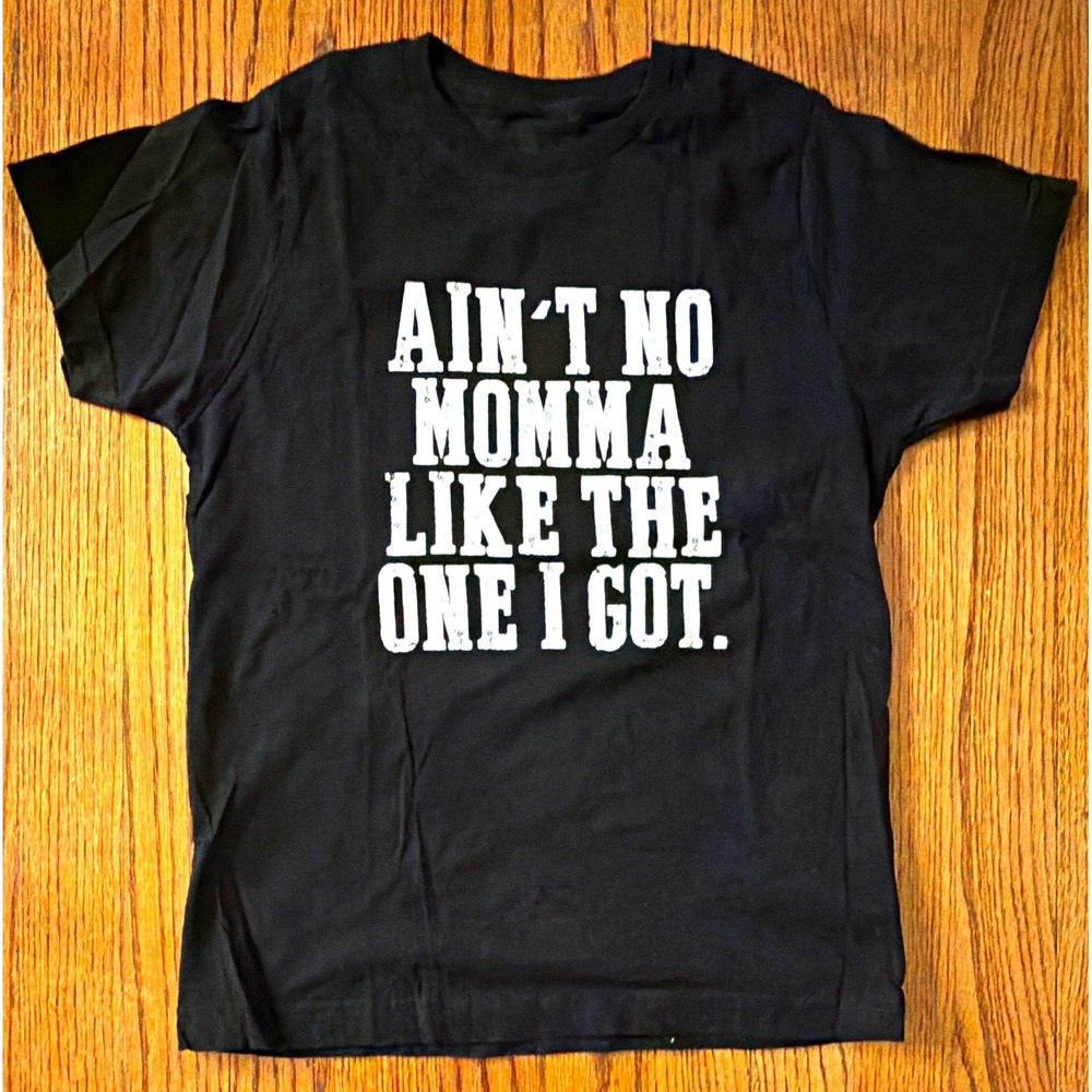 Youth Funny Graphic Crew Neck Short Sleeve T-Shirt AIN'T NO MOMMA Size M
